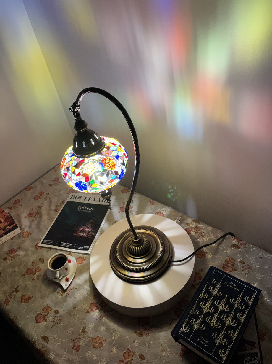 Goose Neck Antik Curvy, Globe # 3,Table Lamp, Brass – Andalus Home