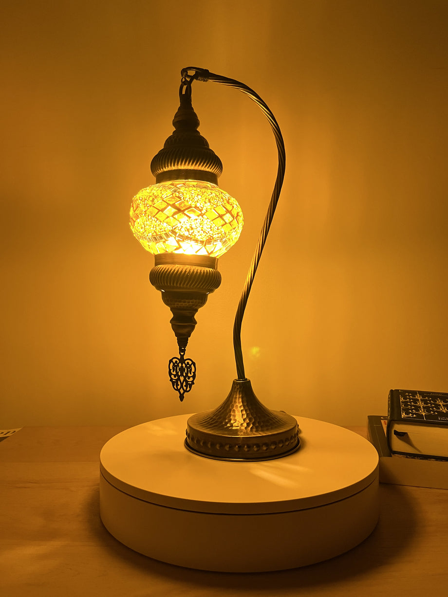 Goose Neck Antik Flat, Globe # 2, Table Lamp, Brass – Andalus Home